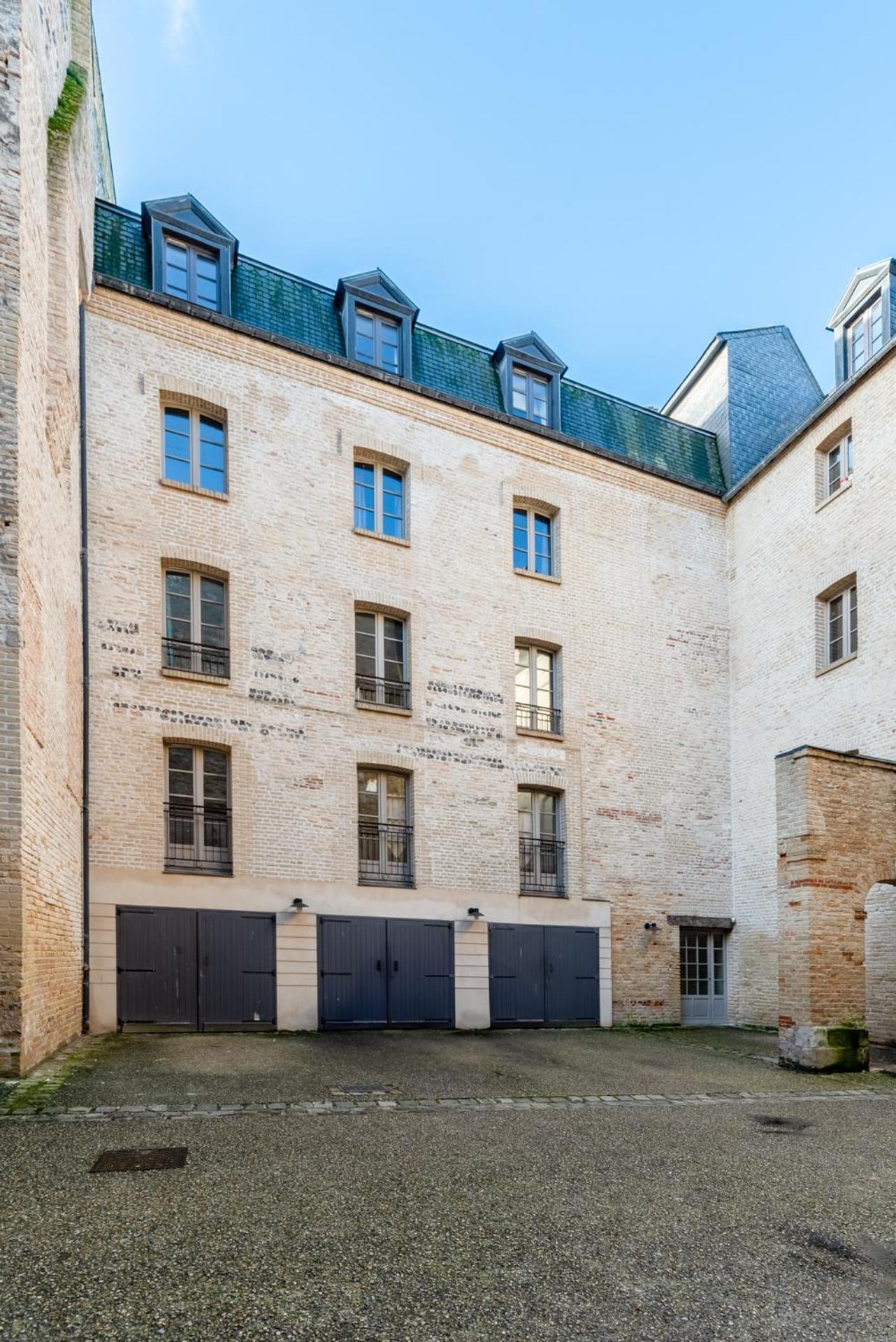 "Hinkley" Centre Ville Place De Parking Prive ディエップ エクステリア 写真